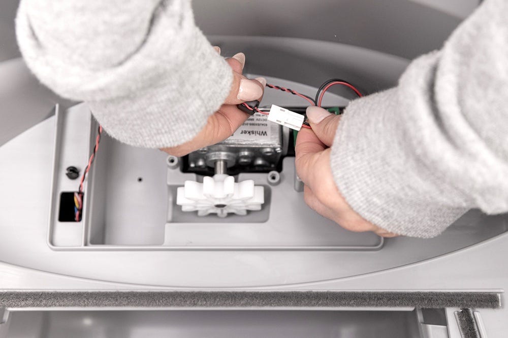 Connecting motor wire connectors